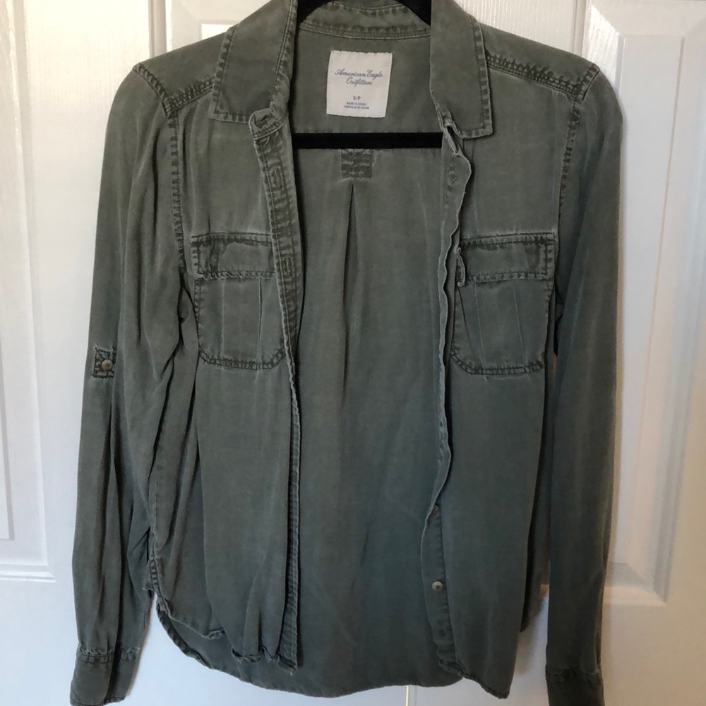 American Eagle cargo shirt-size small